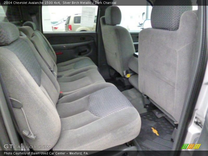 Silver Birch Metallic / Dark Charcoal 2004 Chevrolet Avalanche 1500 4x4