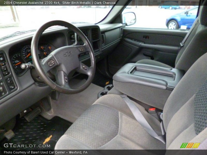 Silver Birch Metallic / Dark Charcoal 2004 Chevrolet Avalanche 1500 4x4