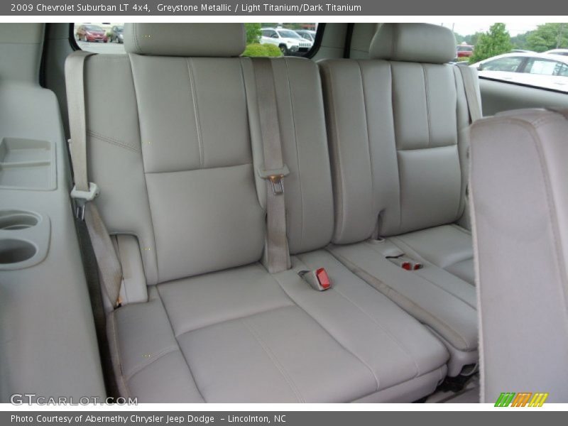 Greystone Metallic / Light Titanium/Dark Titanium 2009 Chevrolet Suburban LT 4x4