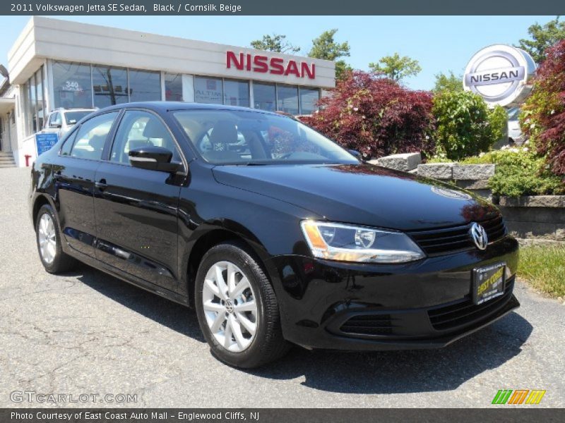 Black / Cornsilk Beige 2011 Volkswagen Jetta SE Sedan