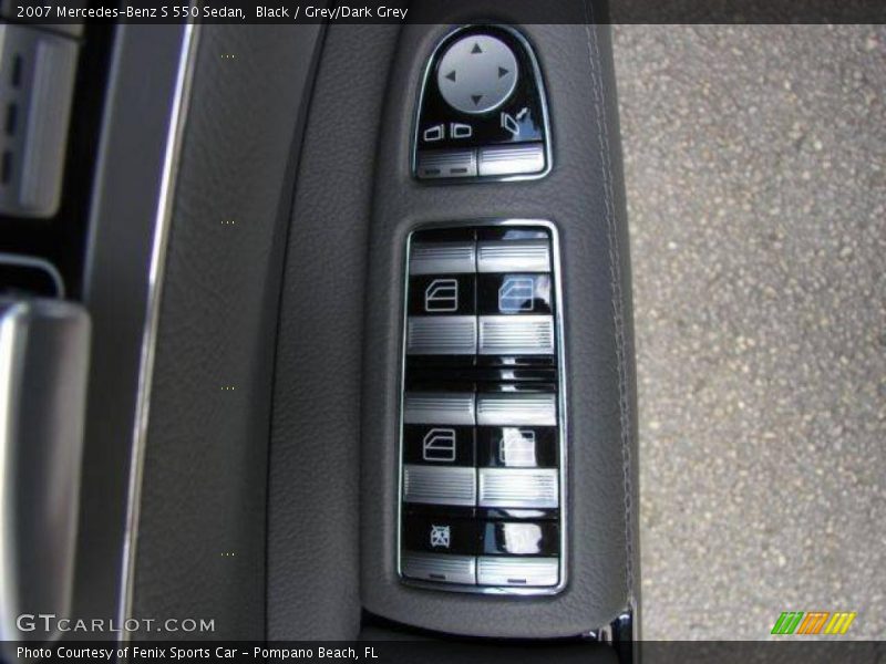 Black / Grey/Dark Grey 2007 Mercedes-Benz S 550 Sedan