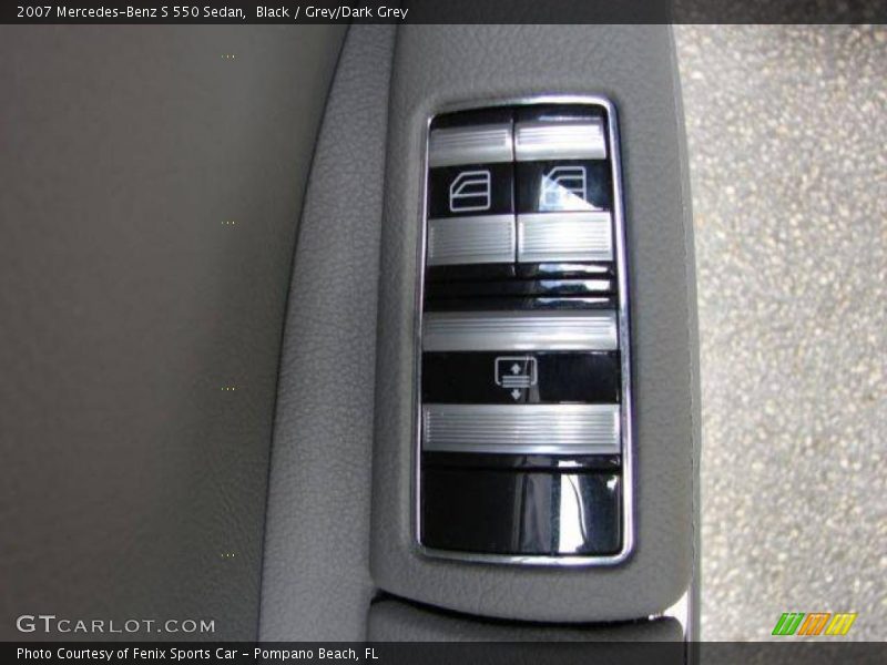Black / Grey/Dark Grey 2007 Mercedes-Benz S 550 Sedan