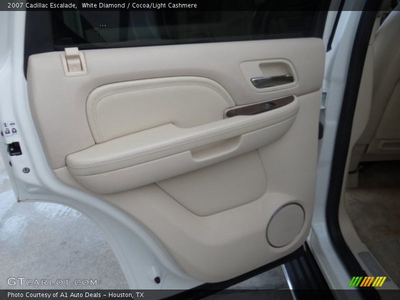 White Diamond / Cocoa/Light Cashmere 2007 Cadillac Escalade