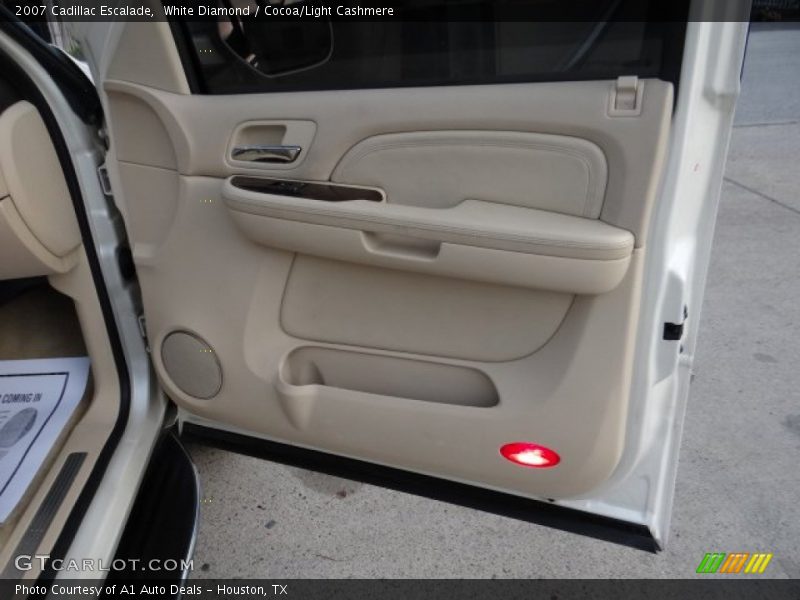 White Diamond / Cocoa/Light Cashmere 2007 Cadillac Escalade