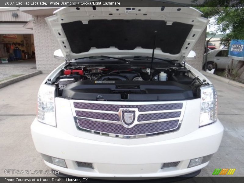 White Diamond / Cocoa/Light Cashmere 2007 Cadillac Escalade