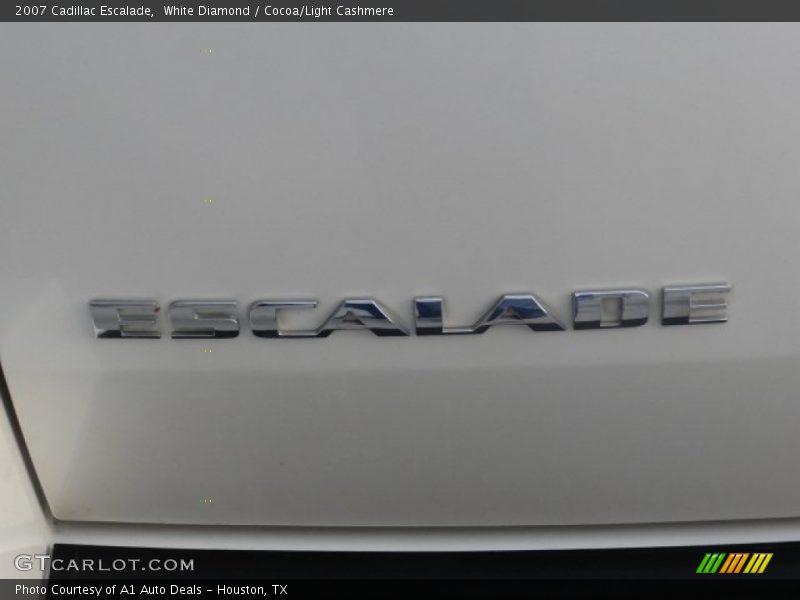 White Diamond / Cocoa/Light Cashmere 2007 Cadillac Escalade