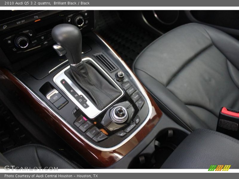 Brilliant Black / Black 2010 Audi Q5 3.2 quattro