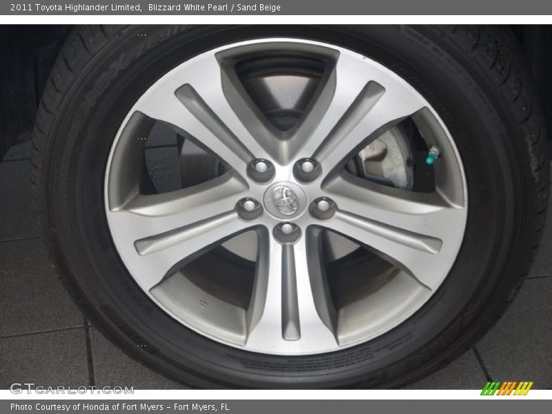 Blizzard White Pearl / Sand Beige 2011 Toyota Highlander Limited