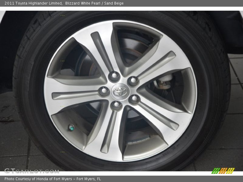Blizzard White Pearl / Sand Beige 2011 Toyota Highlander Limited