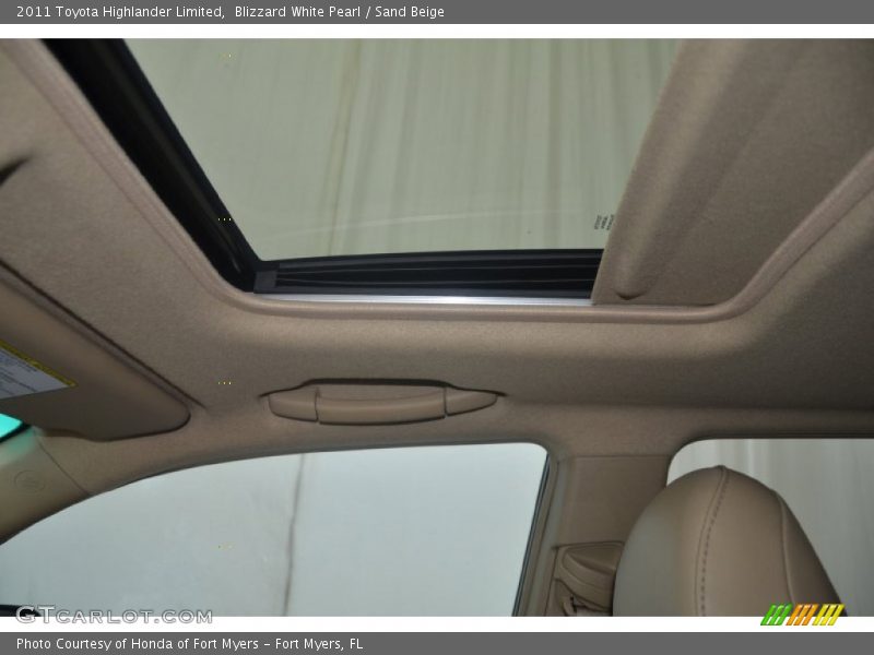 Blizzard White Pearl / Sand Beige 2011 Toyota Highlander Limited