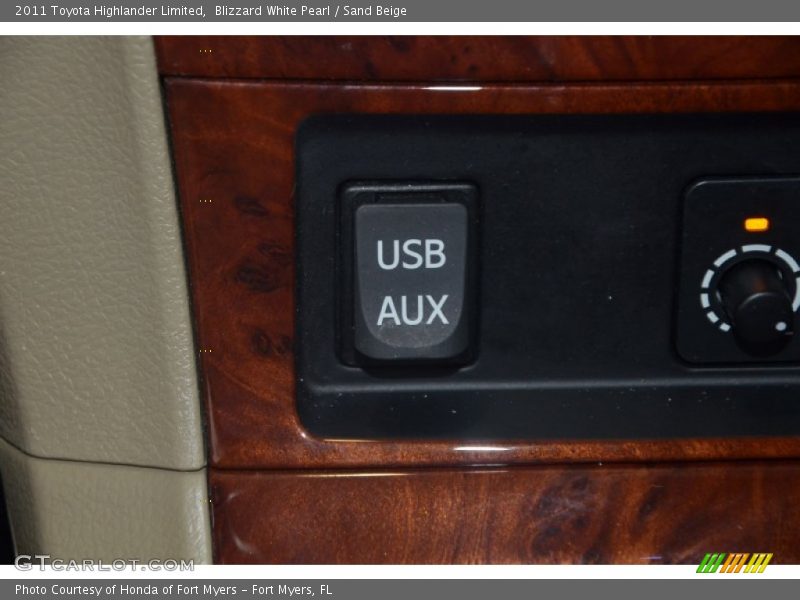 Blizzard White Pearl / Sand Beige 2011 Toyota Highlander Limited