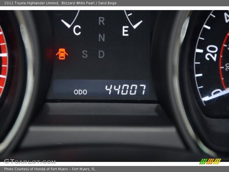 Blizzard White Pearl / Sand Beige 2011 Toyota Highlander Limited
