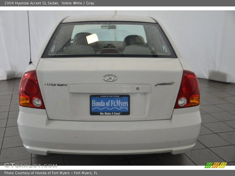 Noble White / Gray 2004 Hyundai Accent GL Sedan