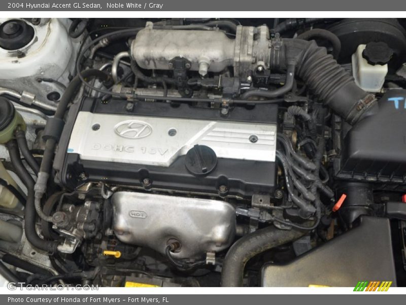 Noble White / Gray 2004 Hyundai Accent GL Sedan