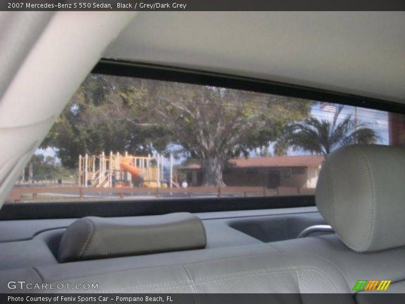 Black / Grey/Dark Grey 2007 Mercedes-Benz S 550 Sedan