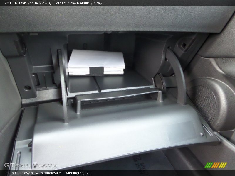 Gotham Gray Metallic / Gray 2011 Nissan Rogue S AWD