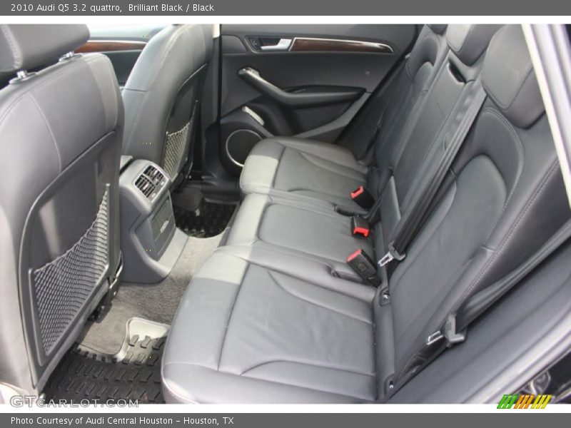 Brilliant Black / Black 2010 Audi Q5 3.2 quattro