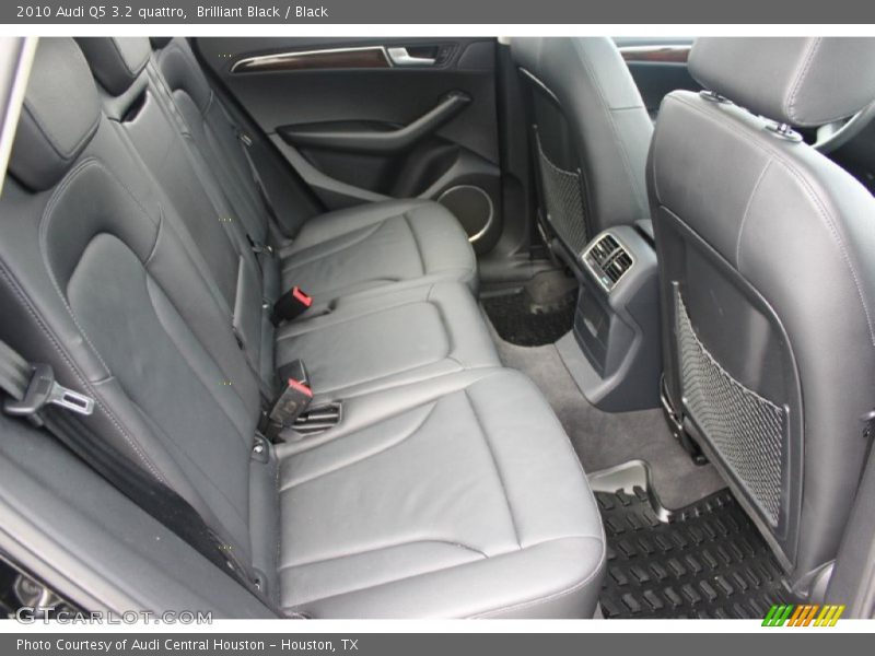 Brilliant Black / Black 2010 Audi Q5 3.2 quattro