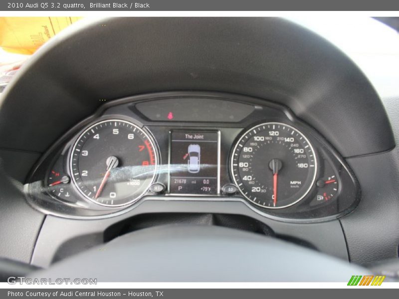 Brilliant Black / Black 2010 Audi Q5 3.2 quattro