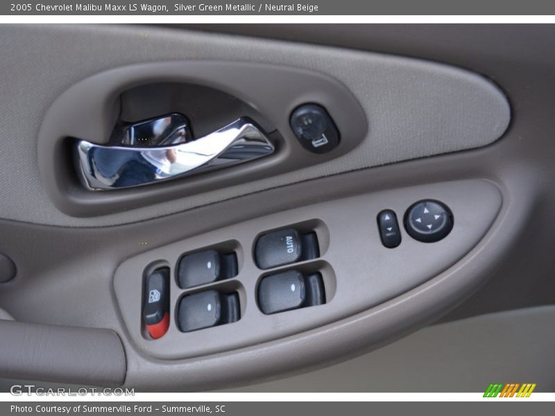 Controls of 2005 Malibu Maxx LS Wagon