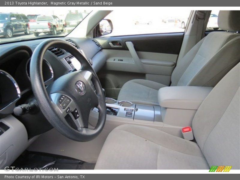Magnetic Gray Metallic / Sand Beige 2013 Toyota Highlander