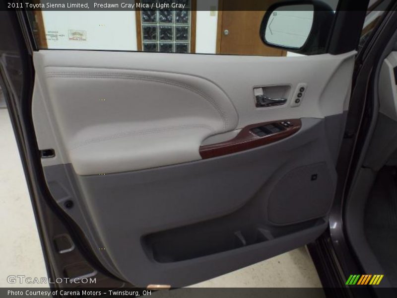 Predawn Gray Mica / Light Gray 2011 Toyota Sienna Limited