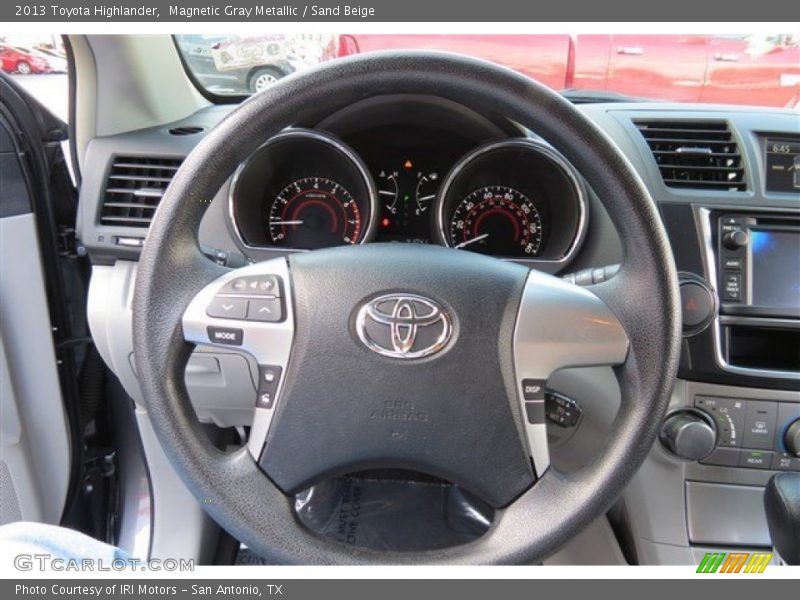Magnetic Gray Metallic / Sand Beige 2013 Toyota Highlander