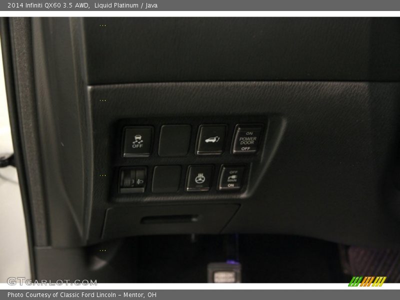 Controls of 2014 QX60 3.5 AWD