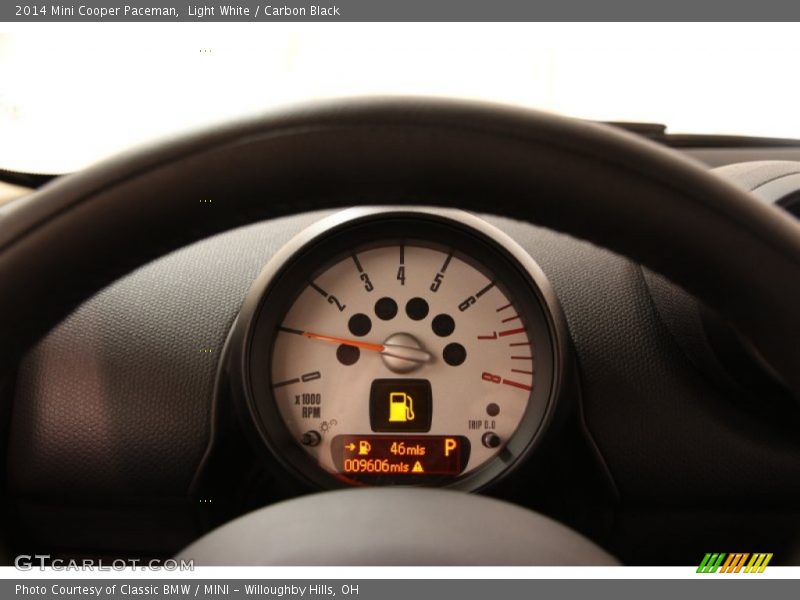 Light White / Carbon Black 2014 Mini Cooper Paceman