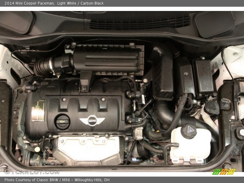 Light White / Carbon Black 2014 Mini Cooper Paceman