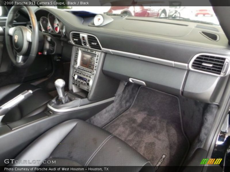 Dashboard of 2008 911 Carrera S Coupe