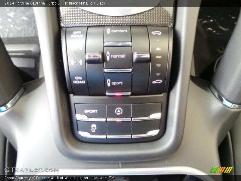 Controls of 2014 Cayenne Turbo S