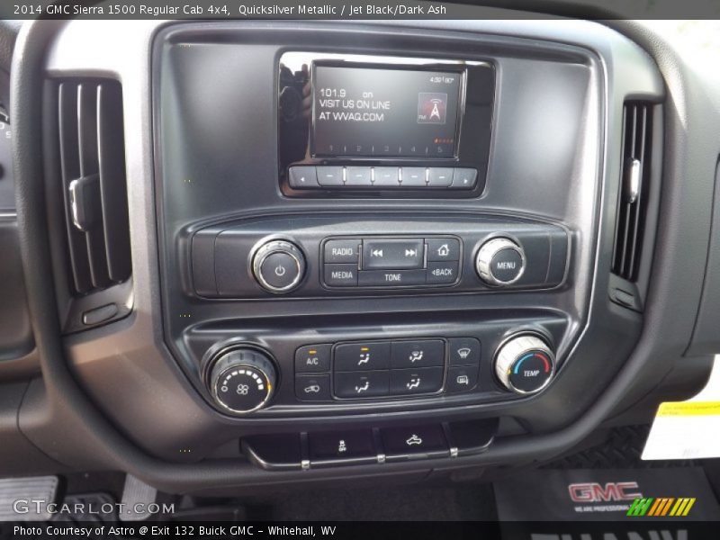 Quicksilver Metallic / Jet Black/Dark Ash 2014 GMC Sierra 1500 Regular Cab 4x4