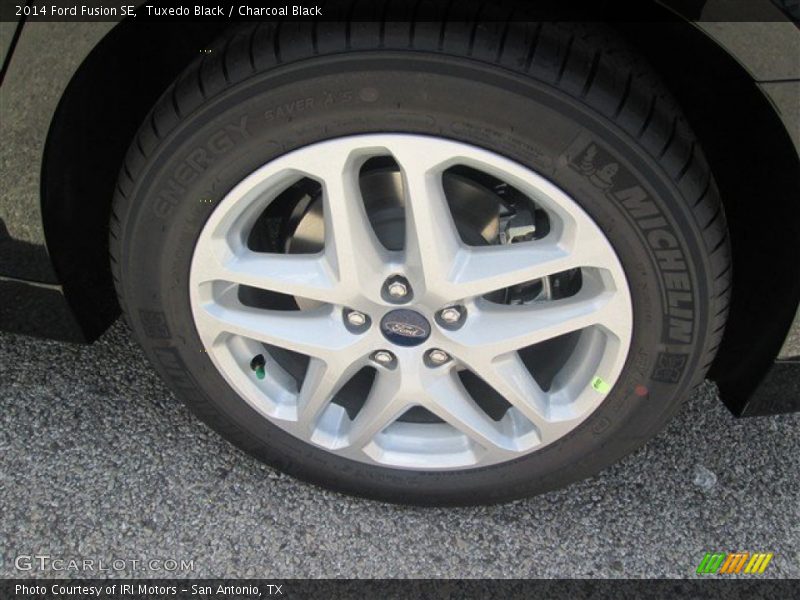 Tuxedo Black / Charcoal Black 2014 Ford Fusion SE