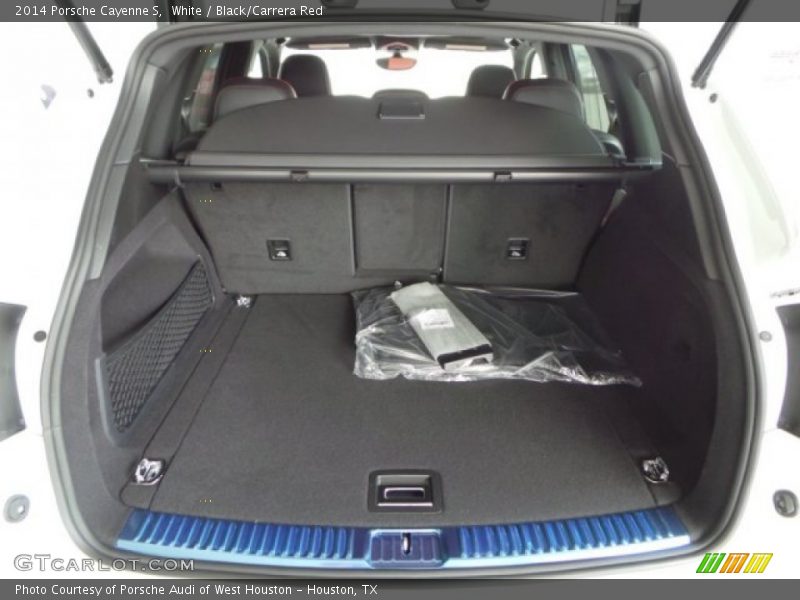  2014 Cayenne S Trunk