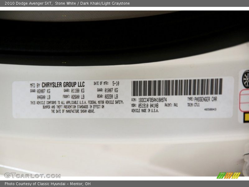 Stone White / Dark Khaki/Light Graystone 2010 Dodge Avenger SXT