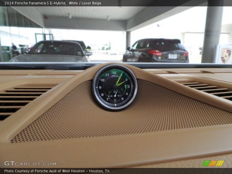  2014 Panamera S E-Hybrid S E-Hybrid Gauges