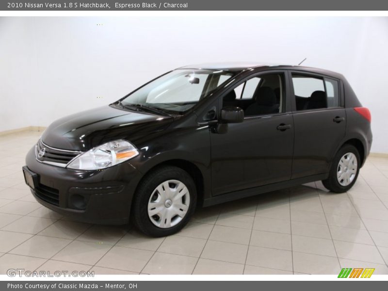 Front 3/4 View of 2010 Versa 1.8 S Hatchback