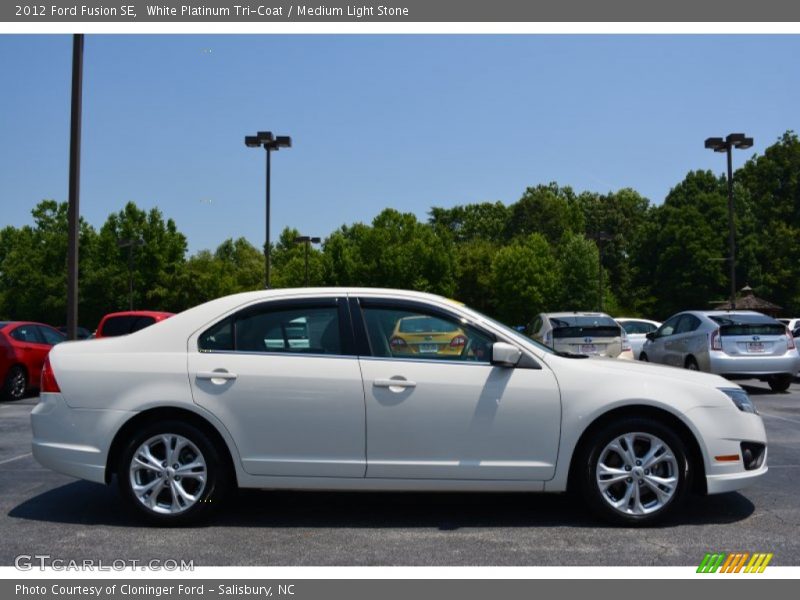 White Platinum Tri-Coat / Medium Light Stone 2012 Ford Fusion SE