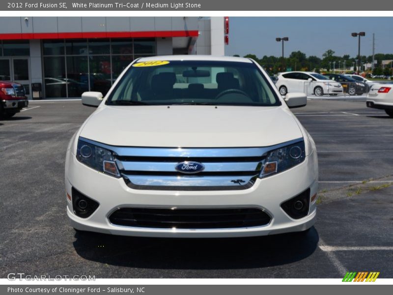 White Platinum Tri-Coat / Medium Light Stone 2012 Ford Fusion SE