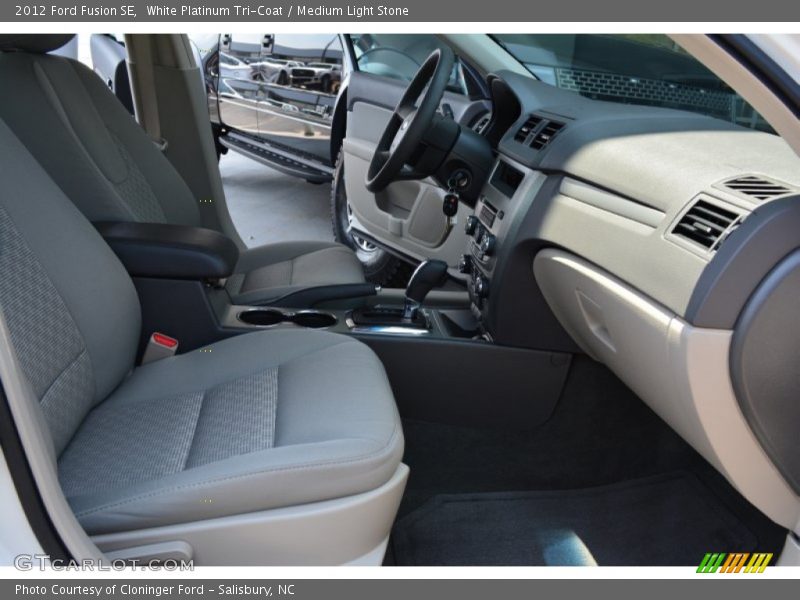 White Platinum Tri-Coat / Medium Light Stone 2012 Ford Fusion SE