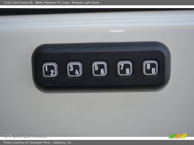 White Platinum Tri-Coat / Medium Light Stone 2012 Ford Fusion SE