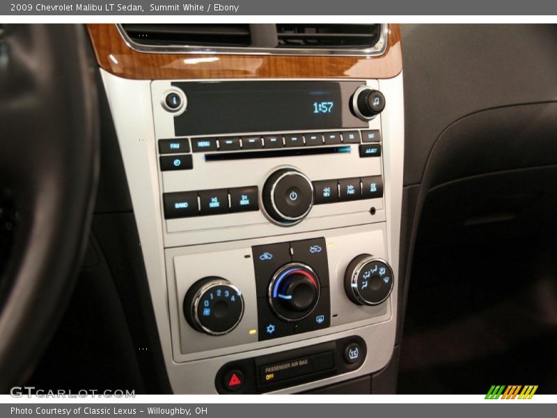 Summit White / Ebony 2009 Chevrolet Malibu LT Sedan