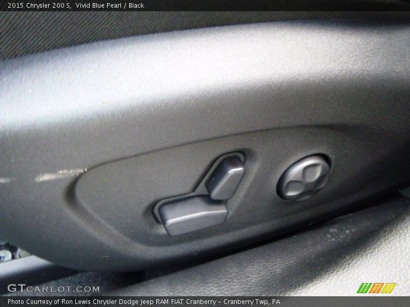 Vivid Blue Pearl / Black 2015 Chrysler 200 S