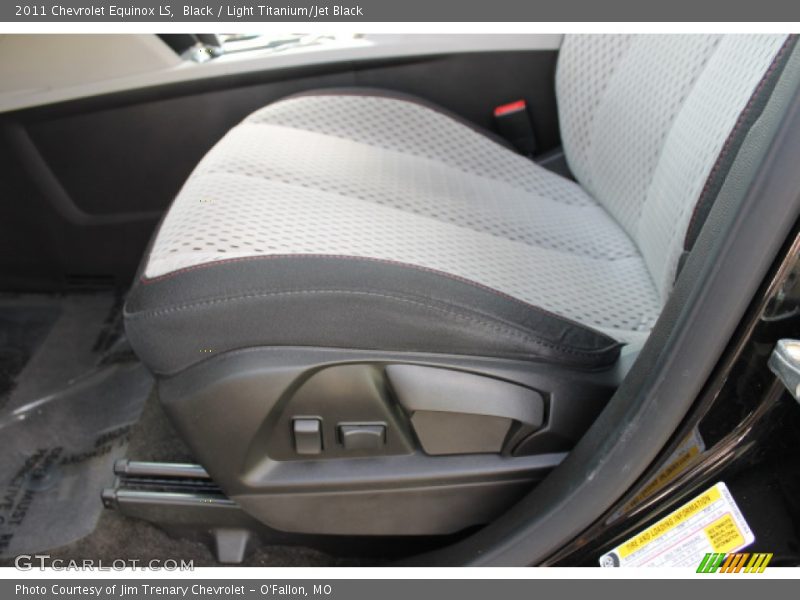 Black / Light Titanium/Jet Black 2011 Chevrolet Equinox LS