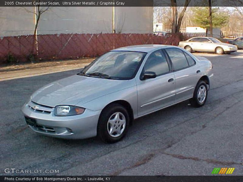 Ultra Silver Metallic / Graphite Gray 2005 Chevrolet Cavalier Sedan