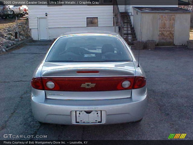 Ultra Silver Metallic / Graphite Gray 2005 Chevrolet Cavalier Sedan