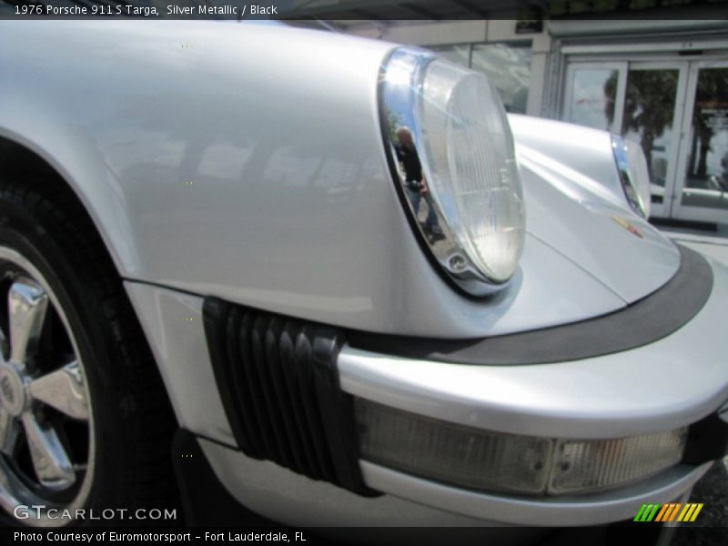Silver Metallic / Black 1976 Porsche 911 S Targa