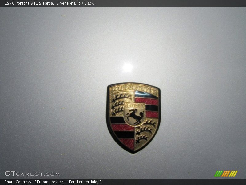 Silver Metallic / Black 1976 Porsche 911 S Targa