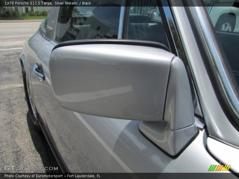 Silver Metallic / Black 1976 Porsche 911 S Targa
